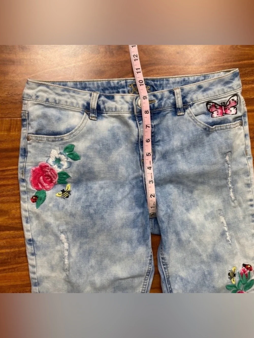 3/$25 Justice Girls Blue Acid Wash Floral Embroidered Crop Jeans Size 14 Plus